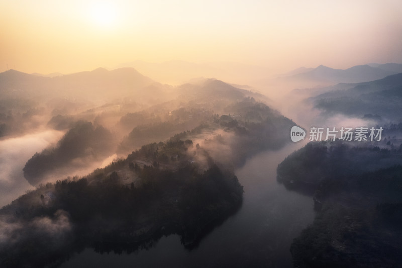 太阳升起时大深南海航拍镜头