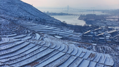 山城街道梯田雪景