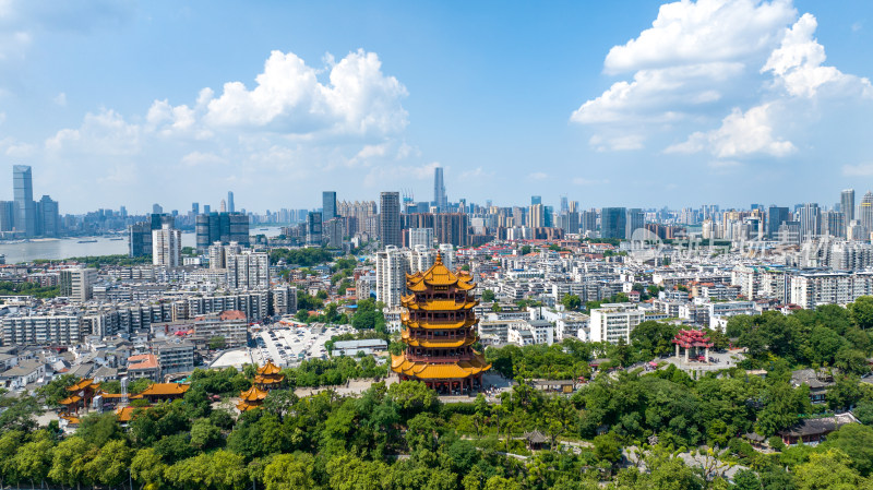 武汉地标黄鹤楼蓝天白云城市风光建筑航拍