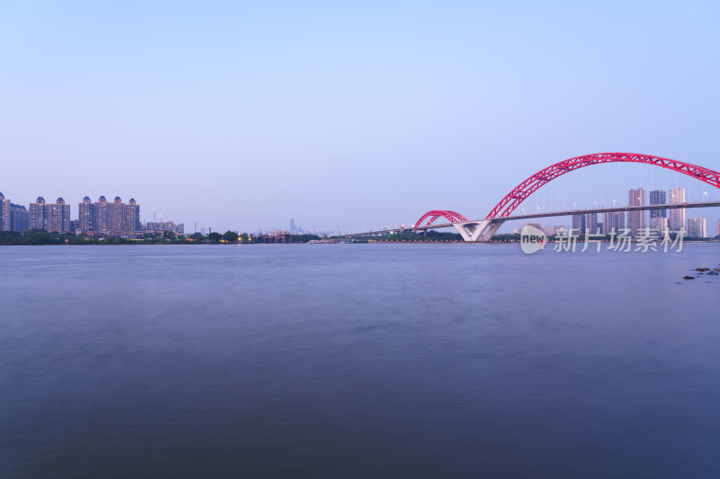 广州厦滘珠江新光大桥现代建筑景观