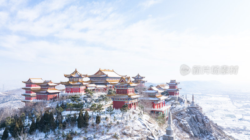 雪山之巅的古刹峄城大光明寺