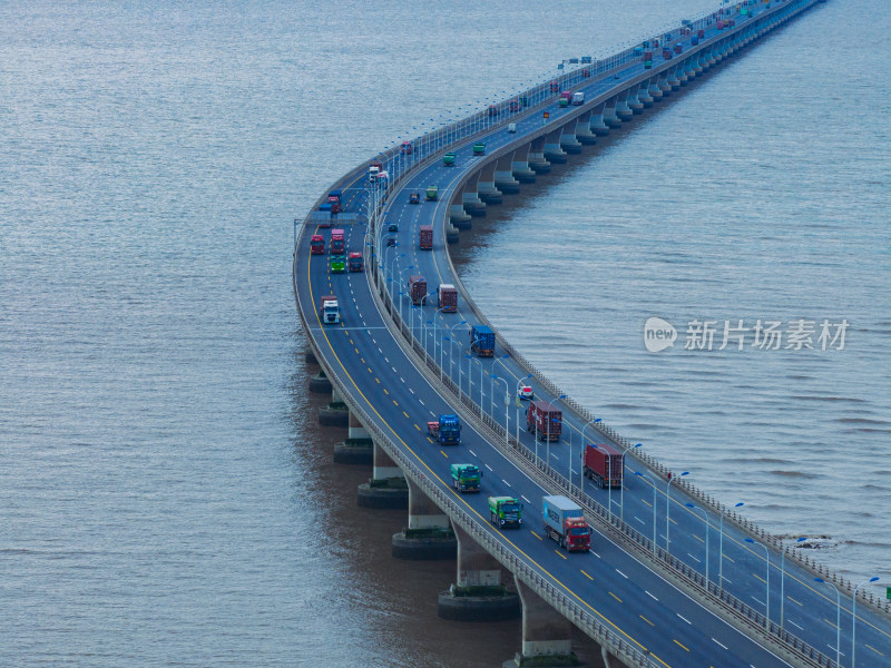 航拍上海东海大桥 跨海大桥 海上运输