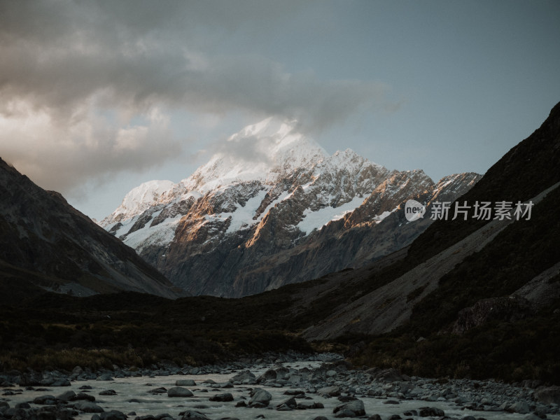 新西兰南阿尔卑斯库克雪山Mt Cook