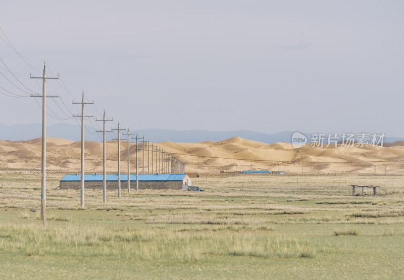 青海省海北州-青海湖畔的沙漠与草地