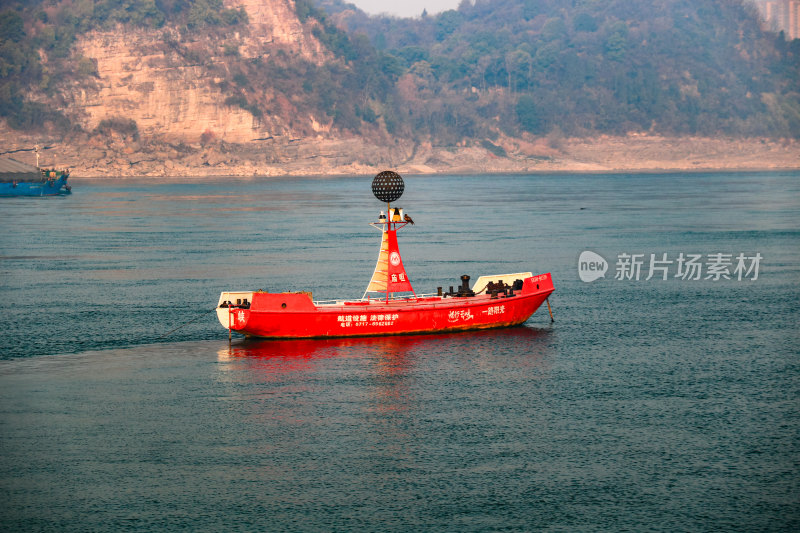 湖北宜昌三峡通航管理水域葛洲坝江面