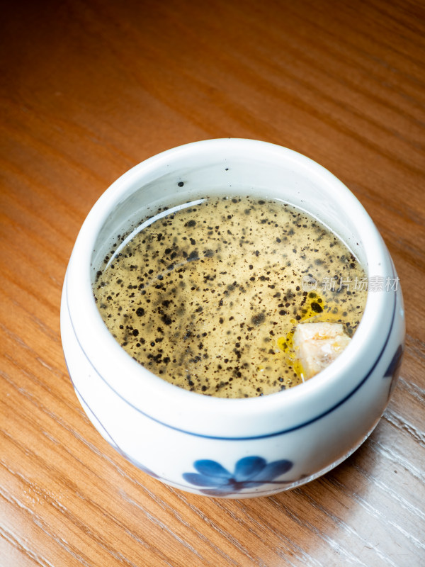 日式鹅肝松茸蒸蛋