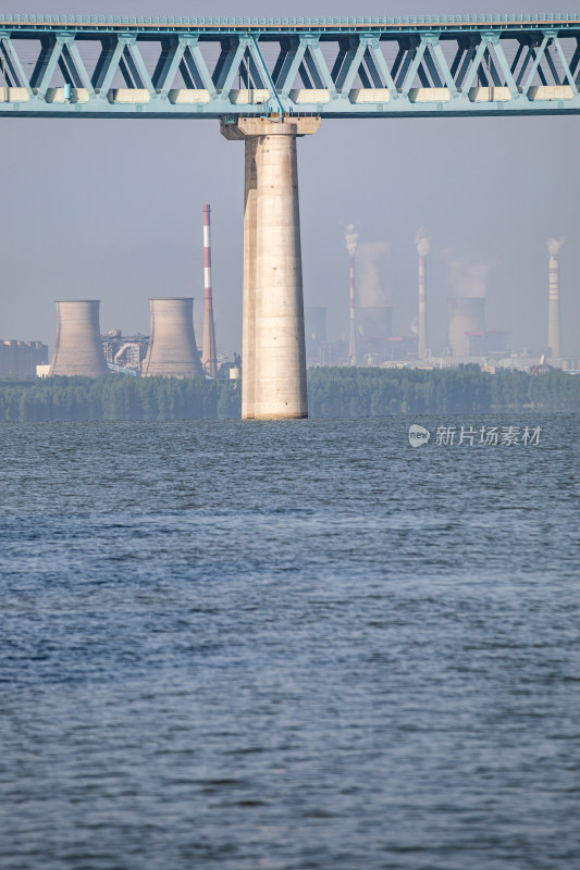 河南三门峡陕州公园天鹅湖黄河公园景点景观