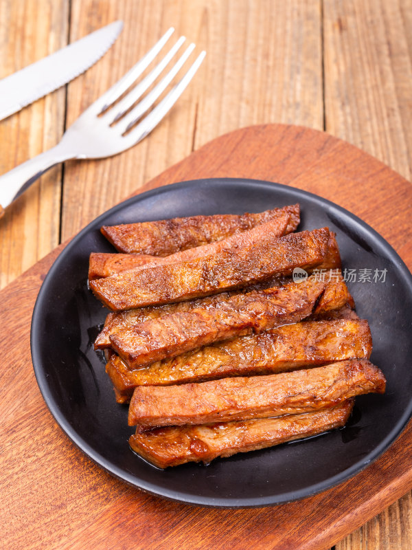 麻辣牛肉条美食