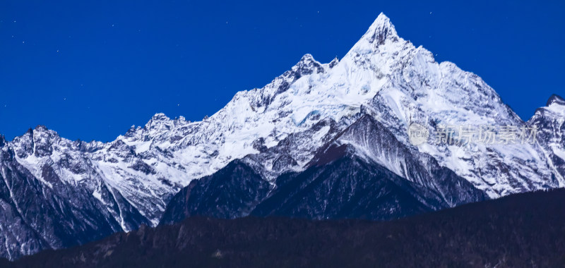 香格里拉梅里雪山