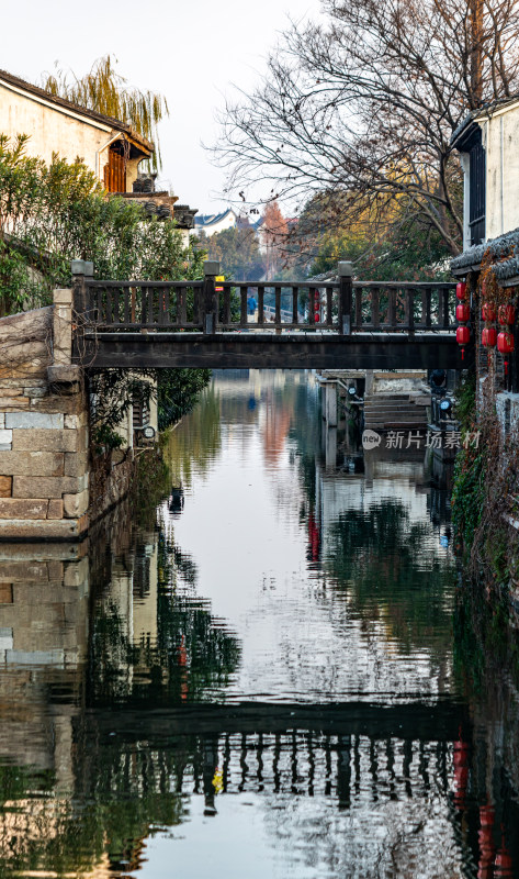 江南水乡石桥河道风景