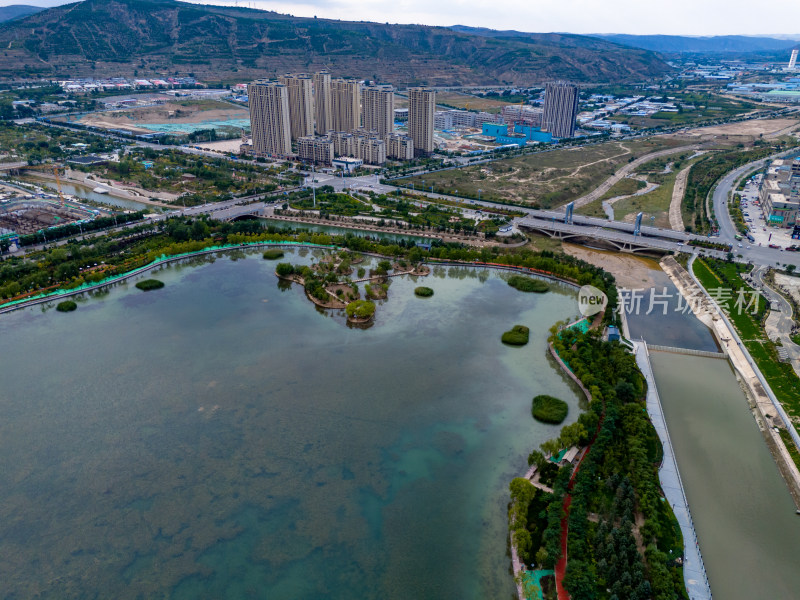 甘肃城市建筑航拍图