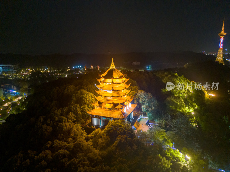 四川德阳钟鼓楼夜景航拍图