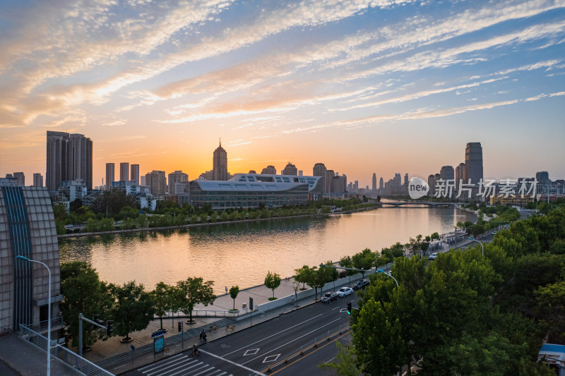 天津海河风景线国泰桥城市建筑日落夜景航拍