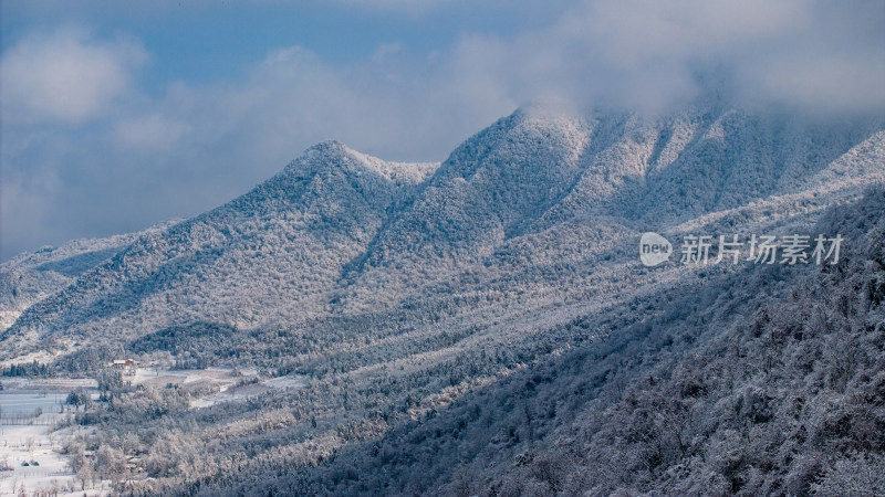 汉中龙池雪景