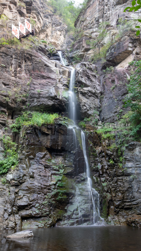 北京双龙峡瀑布