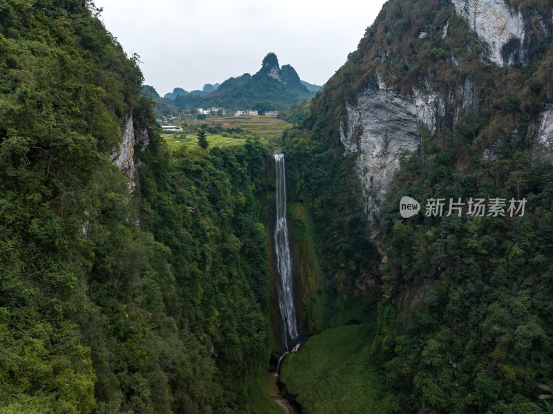 广西百色通灵大峡谷大落差瀑布高空航拍