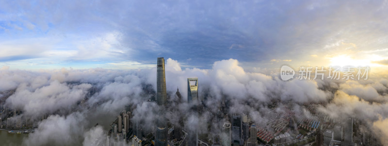 上海城市高楼云海景观