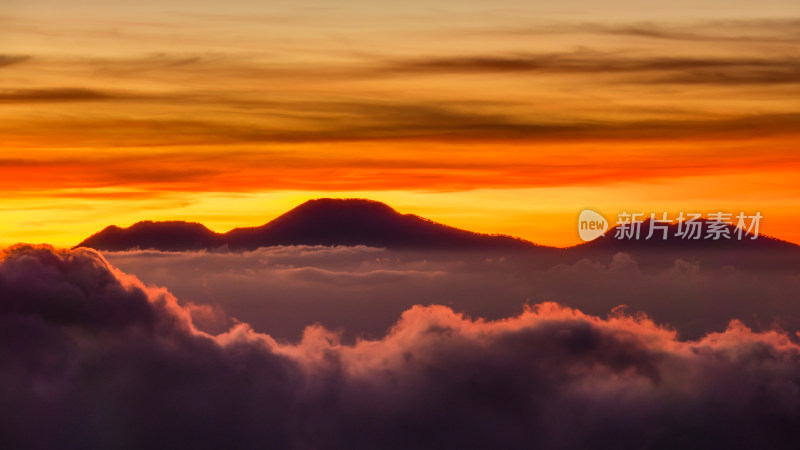 印尼布罗莫火山云海