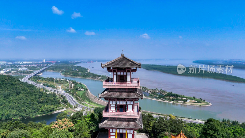 航拍湖北鄂州西山4A景区武昌阁