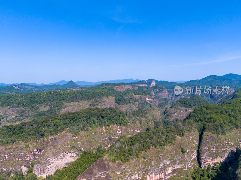 福建泰宁大金湖景区丹霞风光航拍图