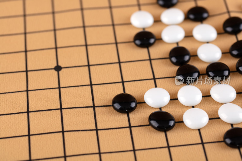 棋盘上两种棋子