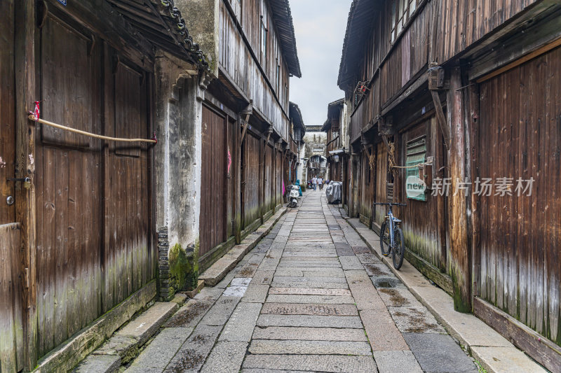 乌镇东栅古街道建筑风光