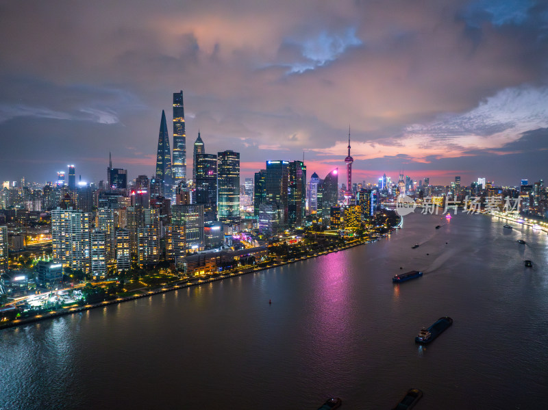 上海陆家嘴浦江外滩夜景航拍