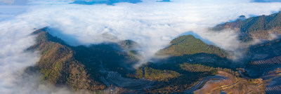 高山山峦群山晨曦日出云海航拍