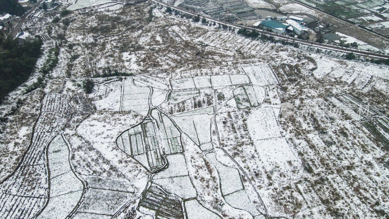 冬天农田农业种植雪景航拍图