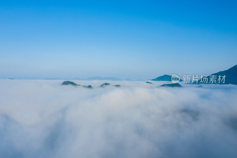 流动的云海