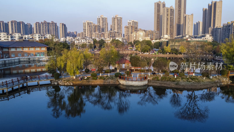 武汉东西湖常青花园中心公园航拍