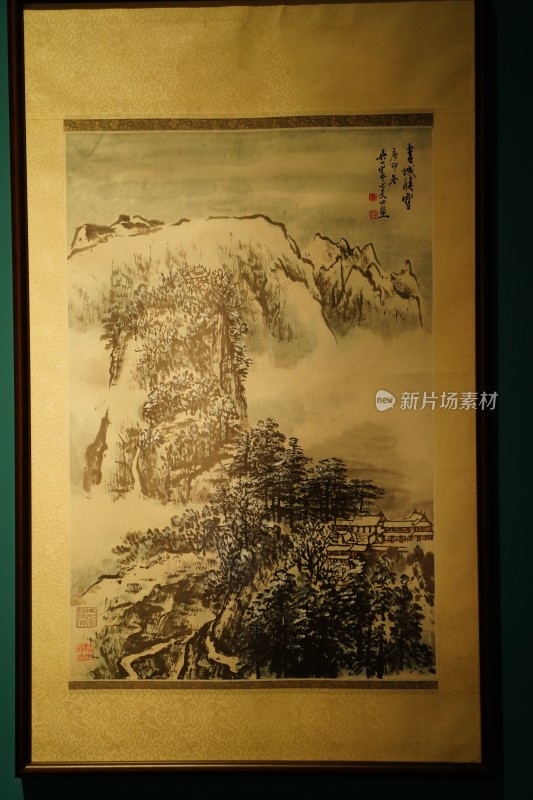 四川成都市天府美术馆展览的珍贵艺术字画