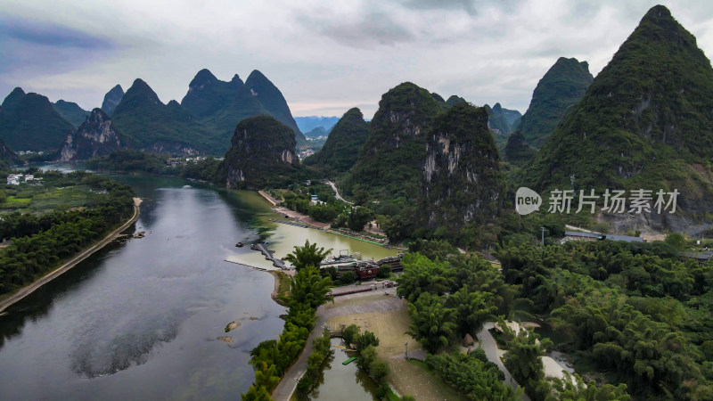 广西桂林阳朔山水风光航拍图