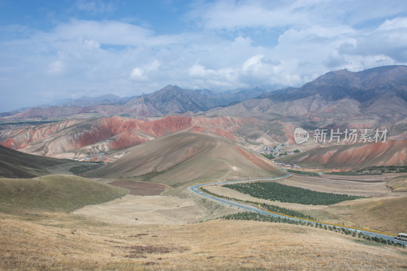 青海海北祁连山卓尔山丹霞地貌自然风光