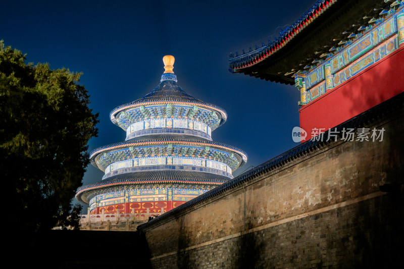 夜幕下的北京天坛祈年殿建筑 夜景灯光