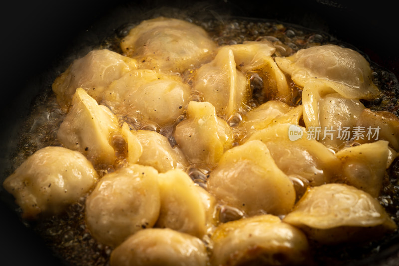 特色中餐生煎速冻三鲜水饺