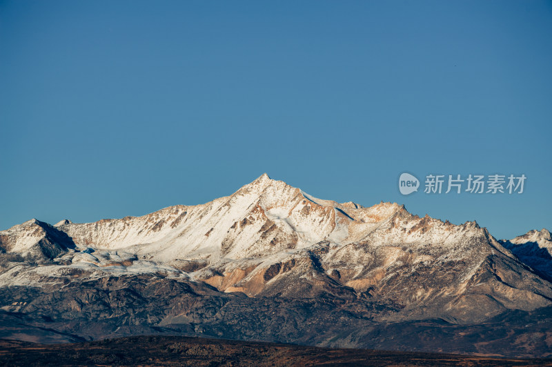 川西高原雪山