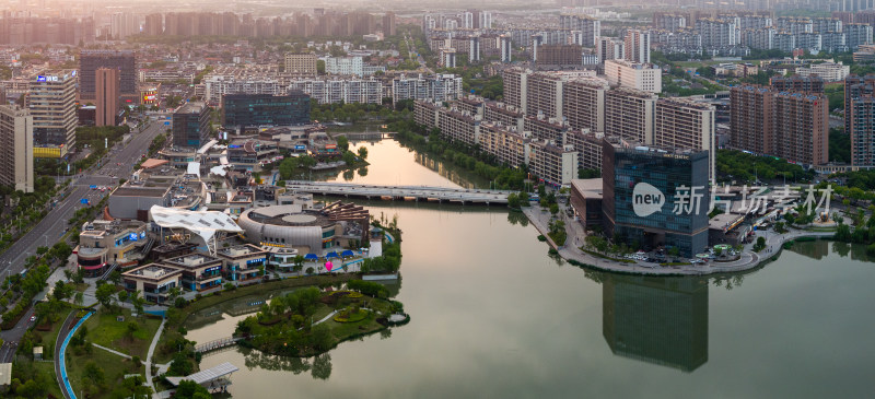 浙江宁波镇海庄市同心湖航拍景色