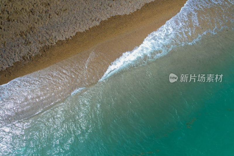 青海湖边浪花