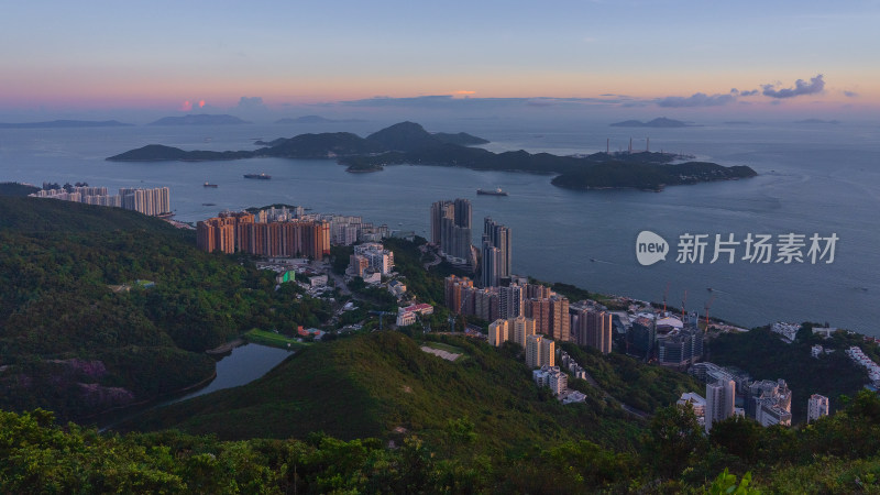 香港西高山海岸线城市天际线