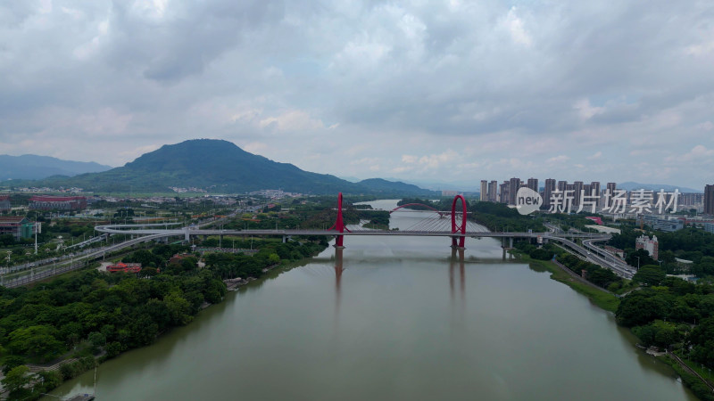 航拍福建漳州芝山大桥