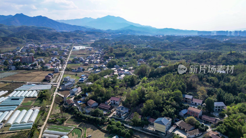 山川丘陵农业种植农田农作物航拍图