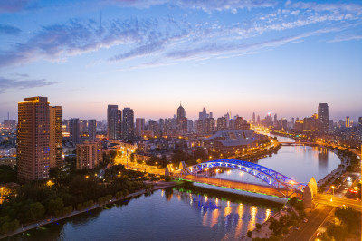 天津海河风景线国泰桥城市建筑日落夜景航拍