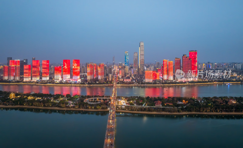 长沙橘子洲大桥全景夜景