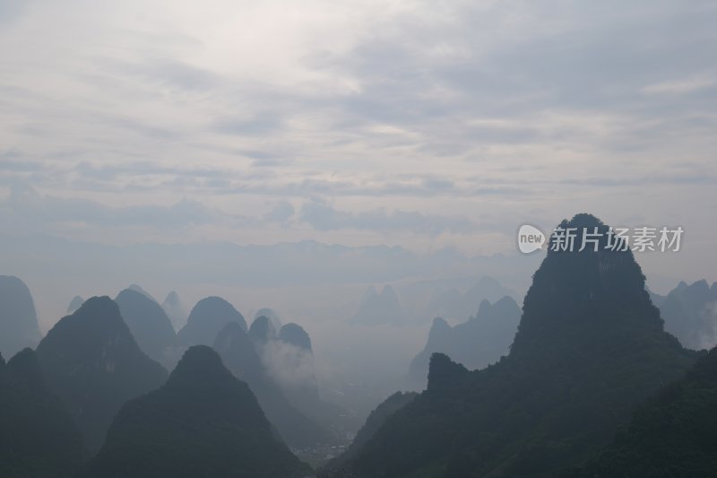 桂林群山云海