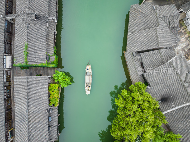 航拍江南水乡古镇乌镇全景