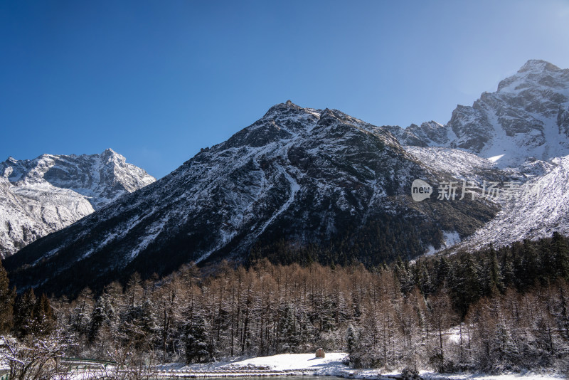 冬天川西毕棚沟雪山