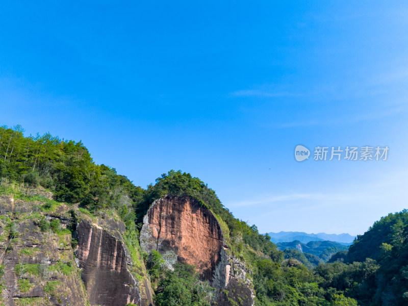 泰宁大金湖甘露寺丹霞地貌航拍图