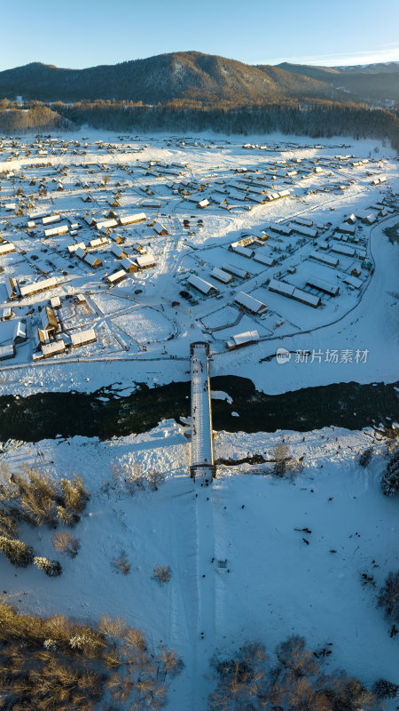 新疆北疆阿勒泰禾木冬季雪景童话世界航拍