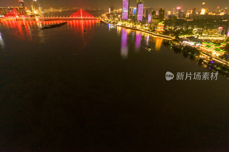 江西南昌赣江两岸夜景灯光航拍图